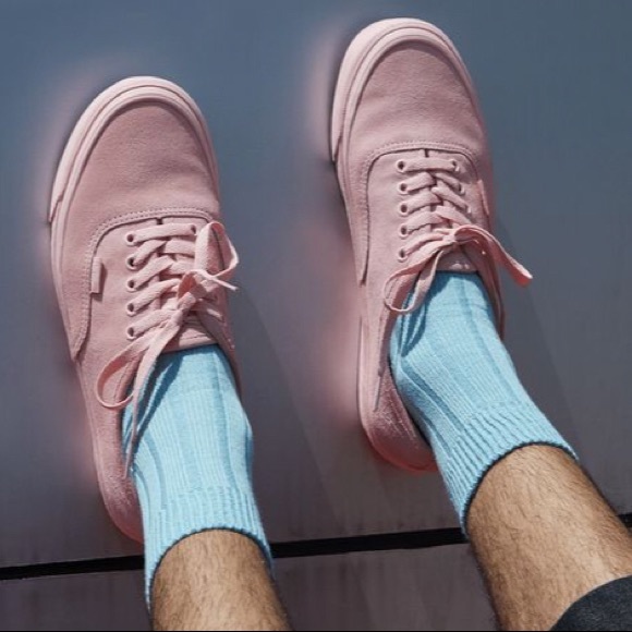 powder pink vans